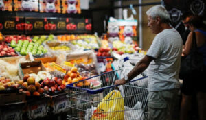 Una familia necesita más de $1,4 millones para no ser pobre tras la inflación de 3,4%