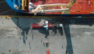 Descarga histórica en Puerto Quequén: operación para Vaca Muerta con YPF en marcha