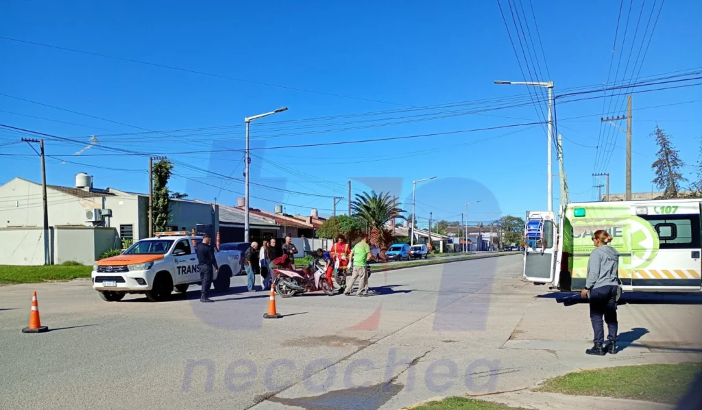 Accidente en Calle 43 y 72: Un Joven Fue Herido en un Choque de Motocicleta
