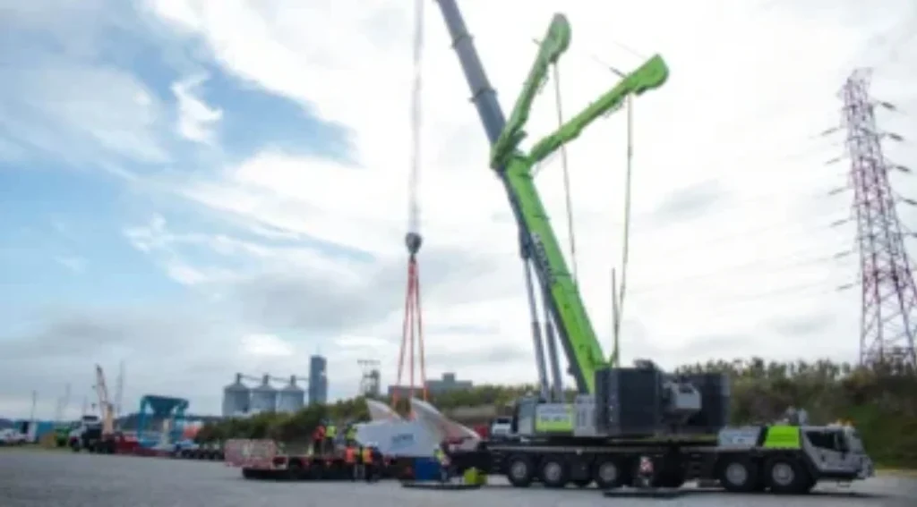 Llegó carga para Vaca Muerta a Puerto Quequén y se fortalece el rol de YPF en la logística nacional