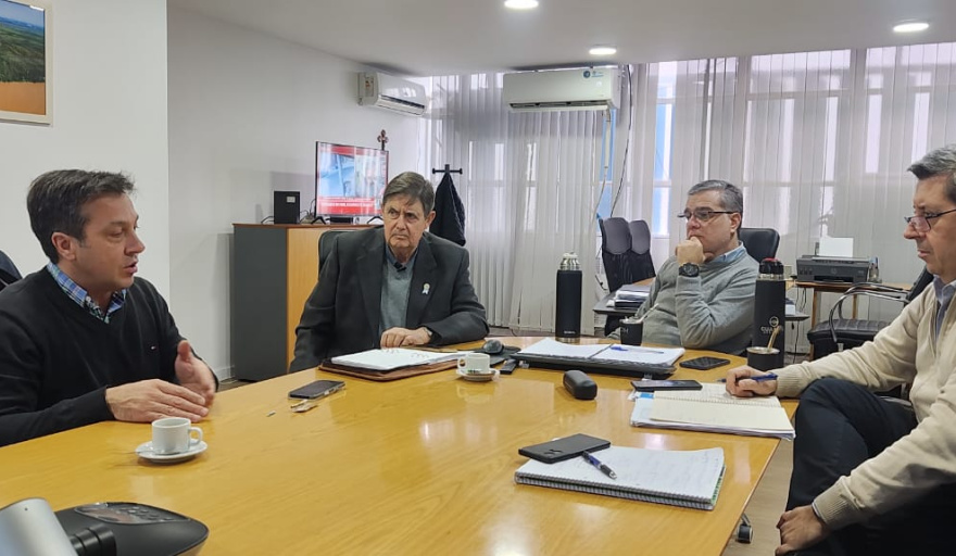 Intendentes de Necochea y San Cayetano buscan asistencia económica y obras hidráulicas ante las inundaciones