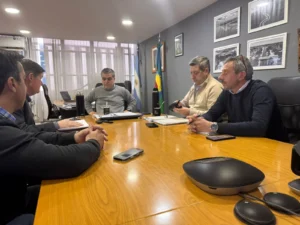 Título Reesrito: Gobierno Provincial Avanza con Limpieza en la Desembocadura del Arroyo Zabala