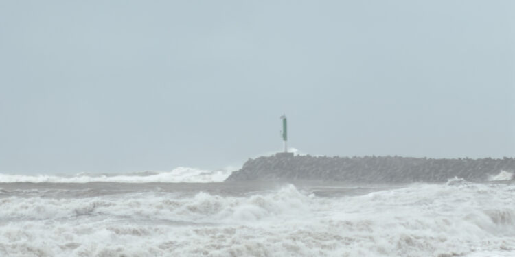 Necochea y Quequén superan una de las jornadas climáticas más complicadas de la región