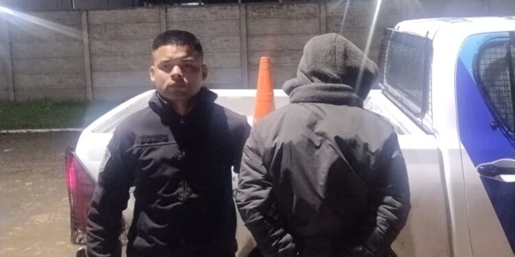 Un hombre es arrestado en Quequén por amenazar a su ex pareja delante de la policía