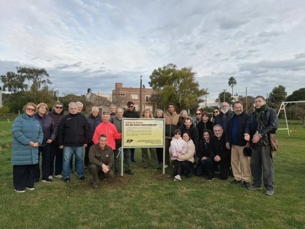 Vecinos de Necochea homenajean a los caídos del General Belgrano