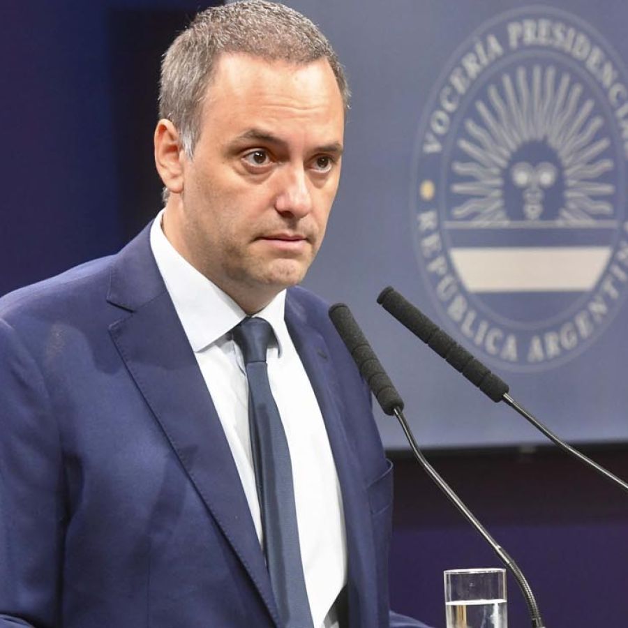 Nuevas alianzas en el Senado: ¿podrá la LLA evitar la interpelación de Adorni?