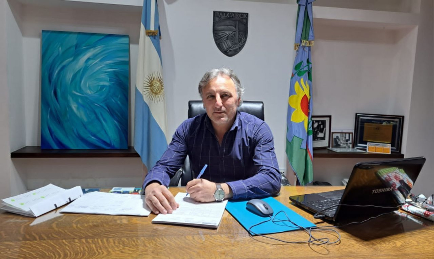 Intendente de Balcarce ausente, Secretario de Hacienda asumirá en su lugar