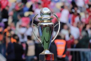 Preparativos finales en el fútbol argentino: clubes aceleran negociaciones antes del cierre del mercado de pases