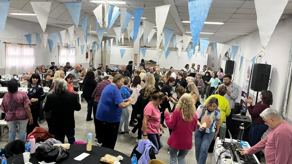 La alegría del 6º Encuentro de Jubilados en Necochea