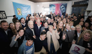Kicillof apunta a fortalecer la presencia territorial del PJ antes de las presidenciales de 2027