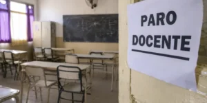 Docentes bonaerenses realizan un paro con el 95% de adhesión contra la gestión de Axel Kicillof