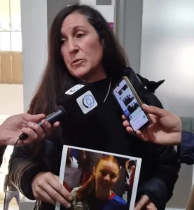 La Mamá de una Víctima de la Ruta 88 lucha por la Construcción de la Autovía 88 en Necochea