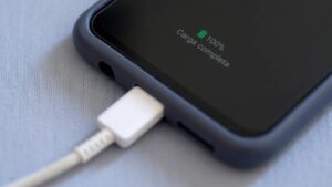 Cómo cargar tu celular para prolongar la vida de la batería